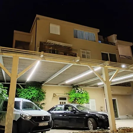 Kike Apartman *