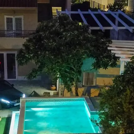 Kike Apartman