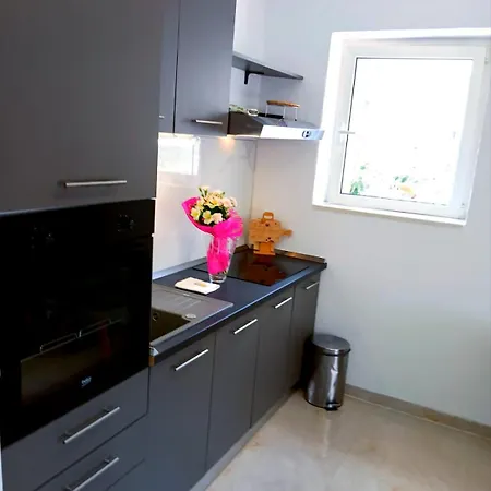 Kike Apartament *
