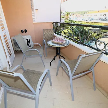 Kike Appartamento Makarska
